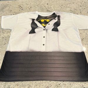 🦇TM & DC COMICS MEN’S SHORT SLEEVED BATMAN TEE. SIZE 2XL